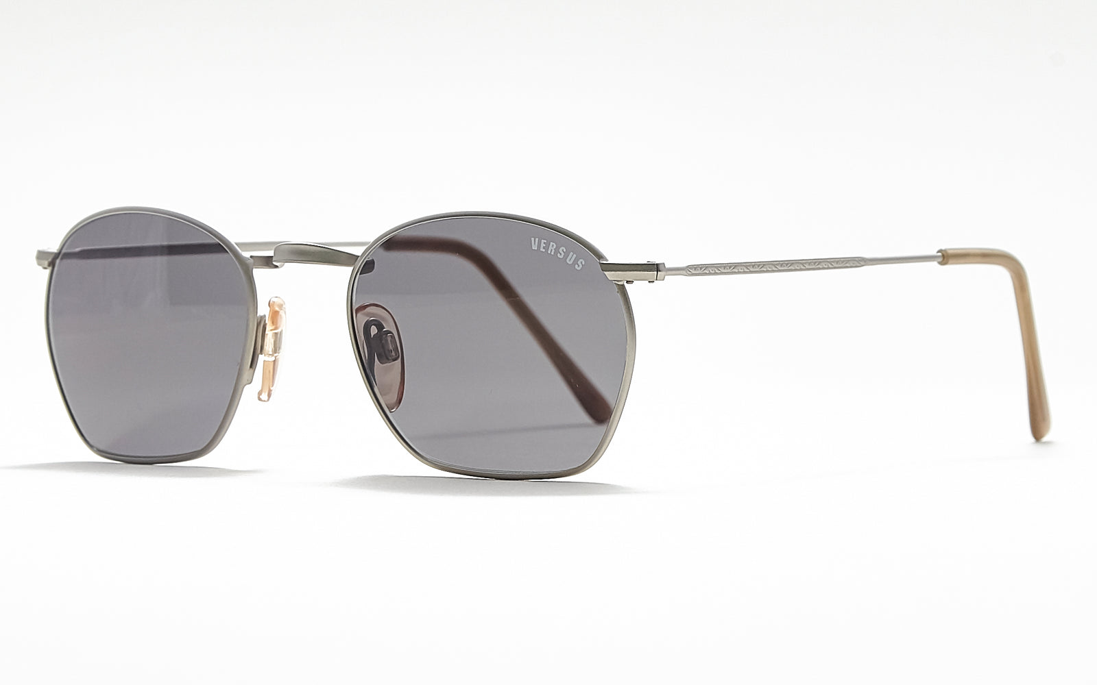 [vintage sunglasses] - BlinkVintage