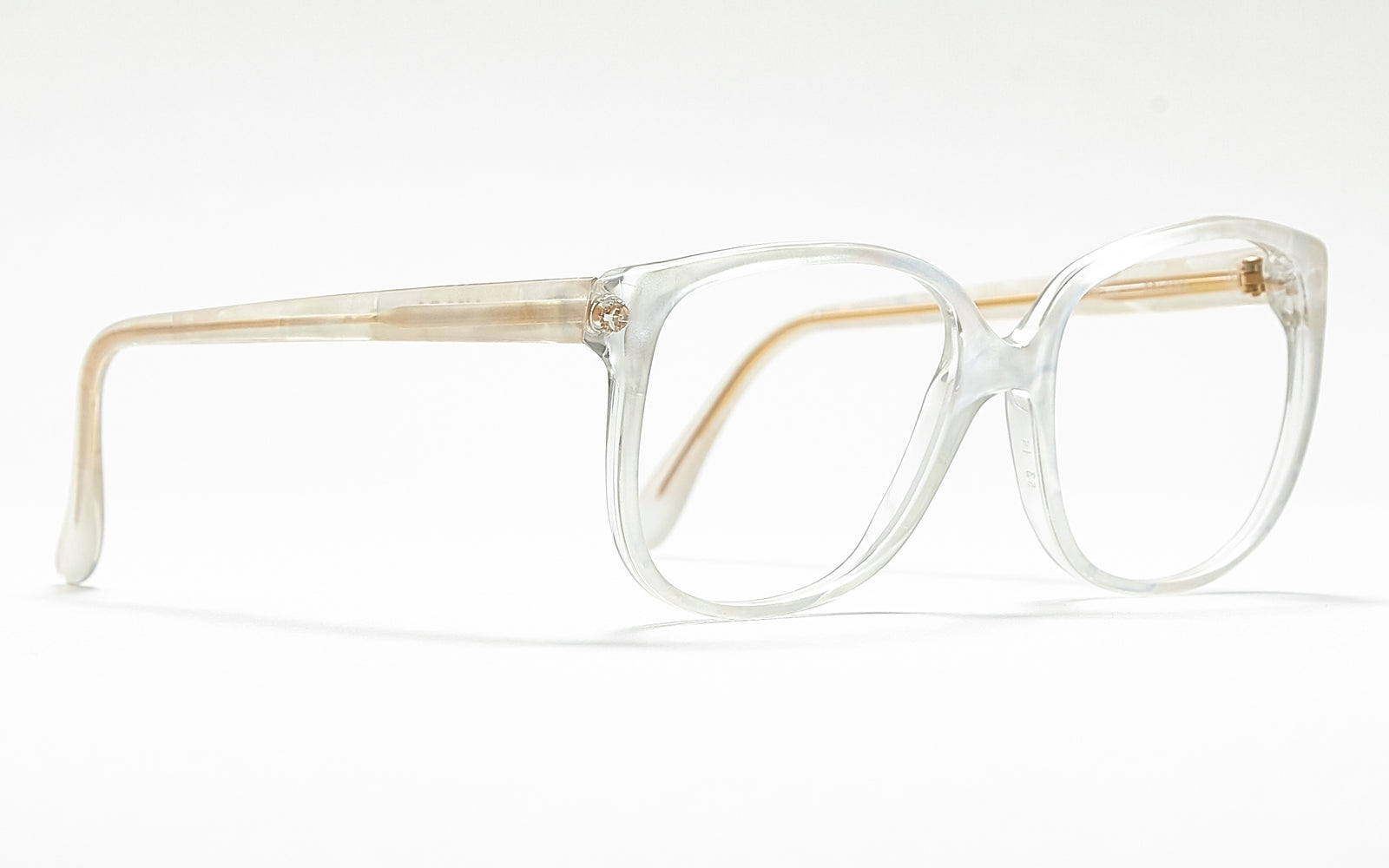 [vintage sunglasses] - BlinkVintage