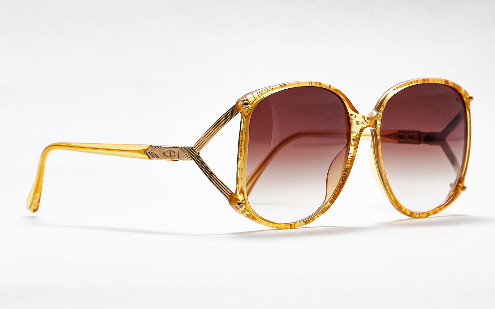 [vintage sunglasses] - BlinkVintage