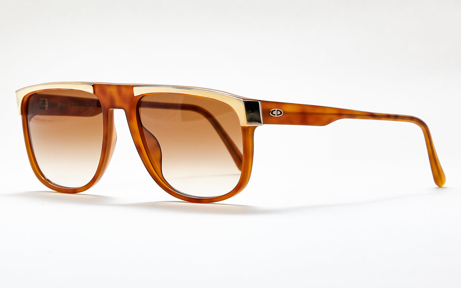 [vintage sunglasses] - BlinkVintage