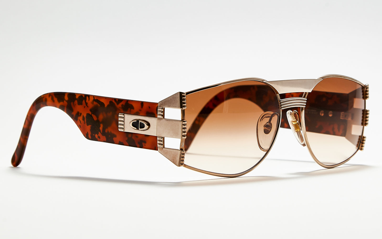 [vintage sunglasses] - BlinkVintage