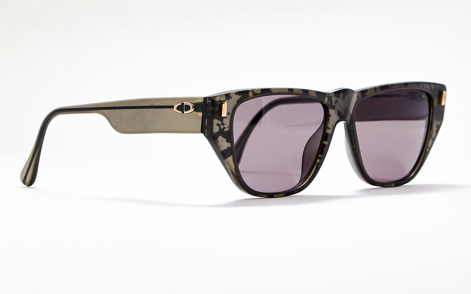 [vintage sunglasses] - BlinkVintage