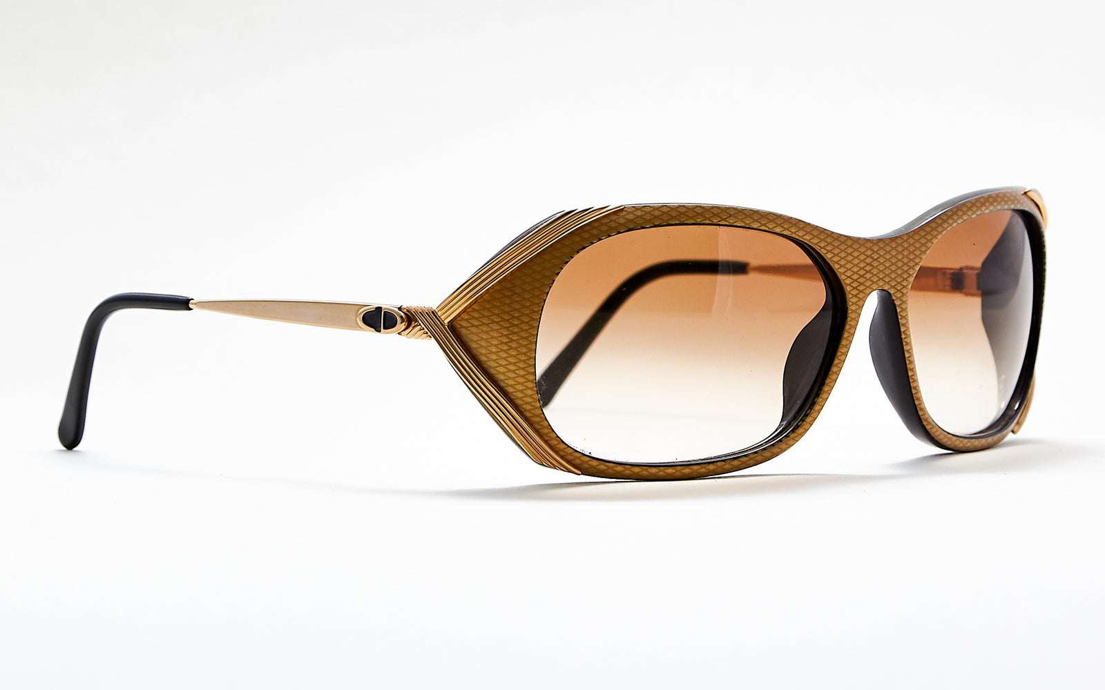 [vintage sunglasses] - BlinkVintage