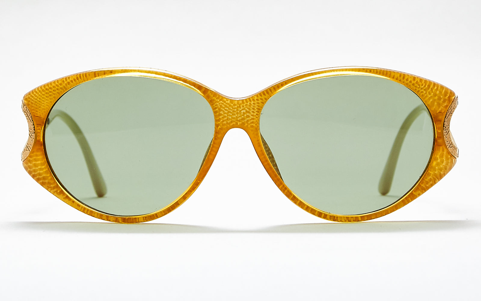 [vintage sunglasses] - BlinkVintage
