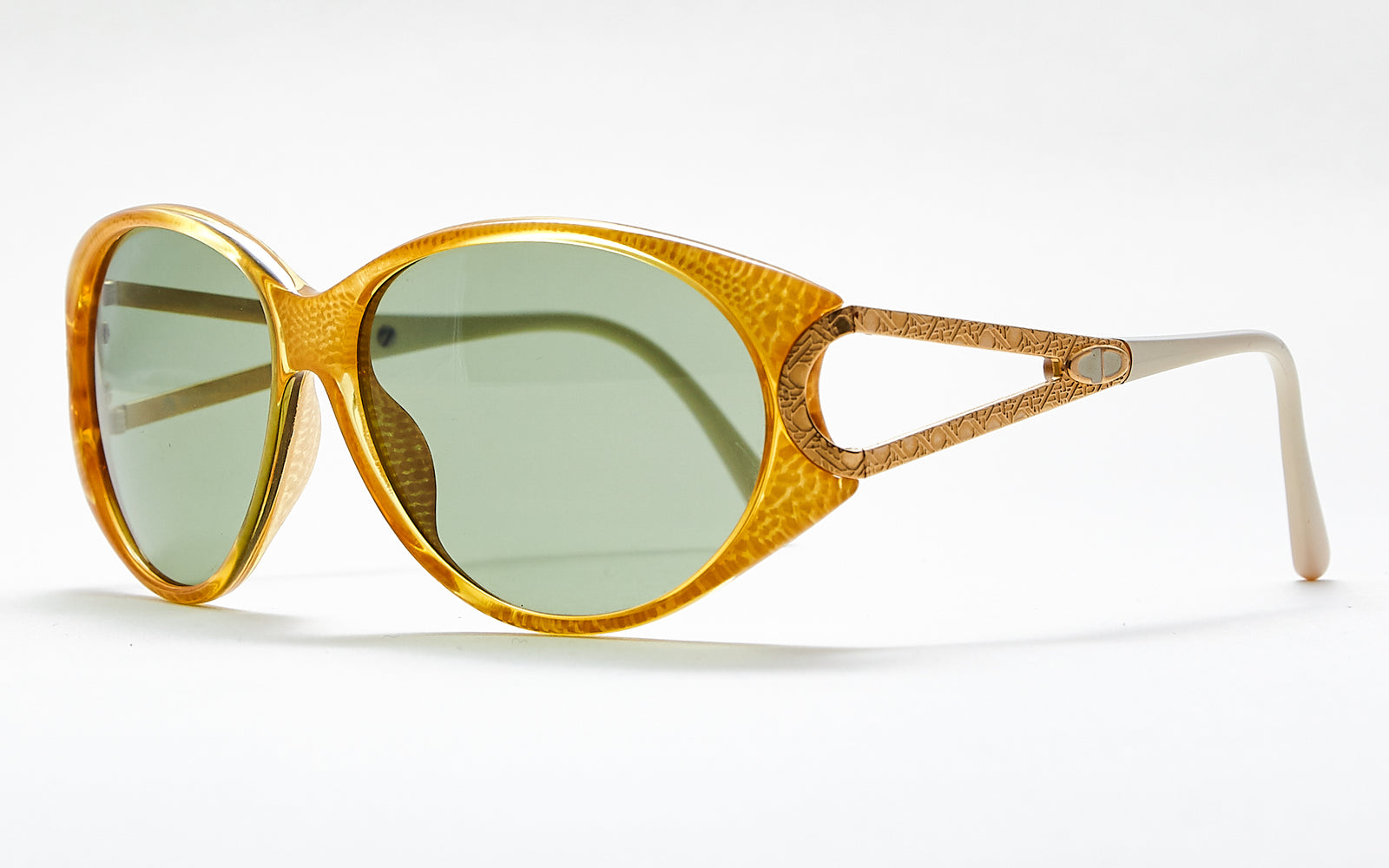 [vintage sunglasses] - BlinkVintage