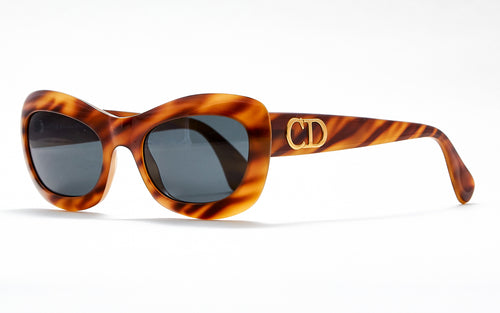 [vintage sunglasses] - BlinkVintage