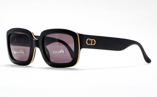 [vintage sunglasses] - BlinkVintage