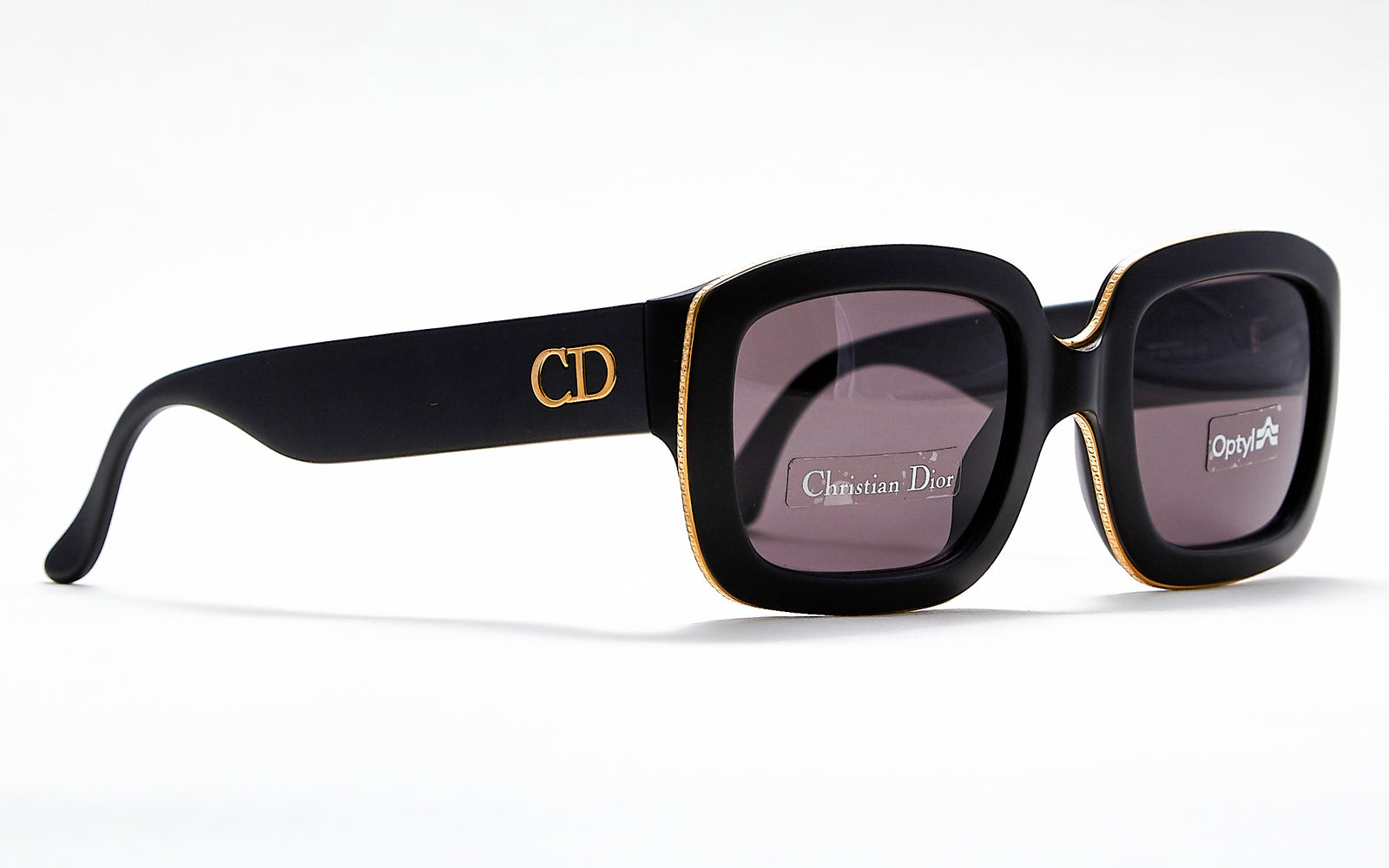 [vintage sunglasses] - BlinkVintage